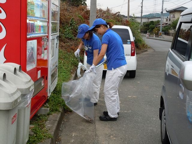 道の脇のゴミも見逃さず拾いました！