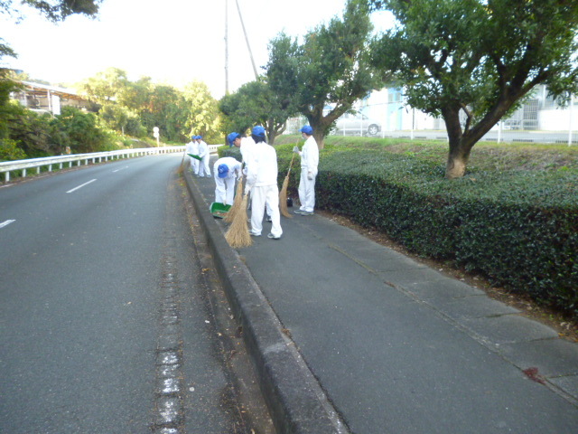 技術研究所活動風景：敷地南面道路