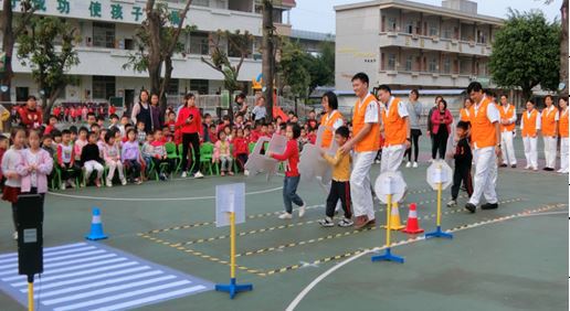 佛山富士離合器有限公司　「地元幼稚園へ交通安全援助活動の実施」